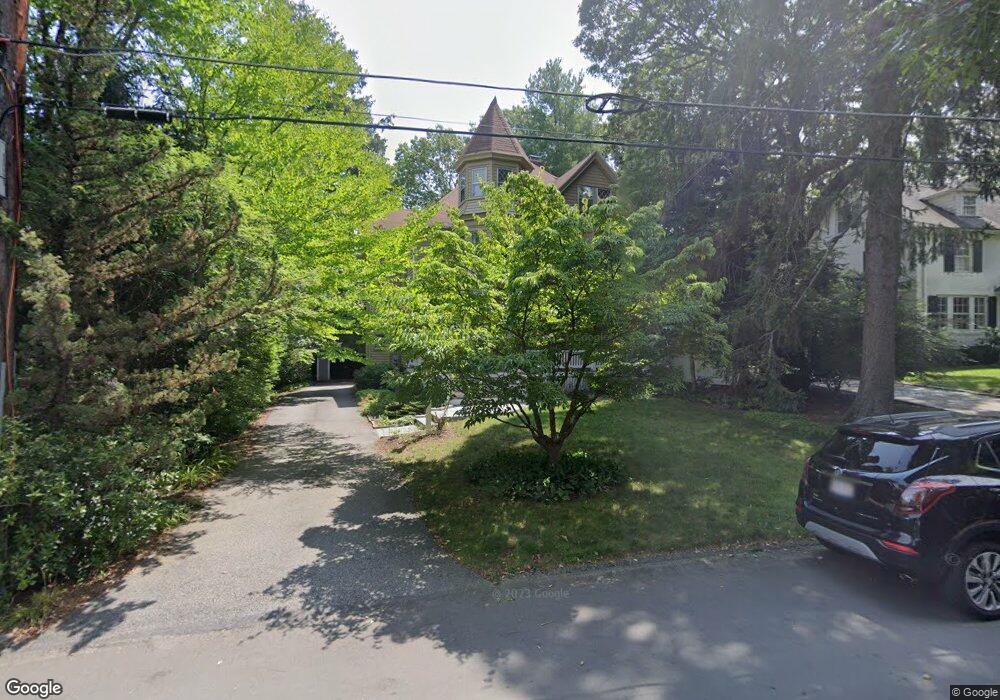 8 Cypress Rd, Wellesley Hills, MA 02481 - photo 1