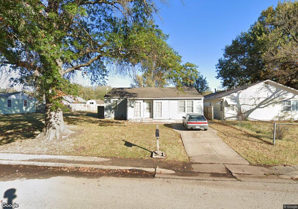 3003 Dirr Ave, Parsons, KS 67357 - photo 1