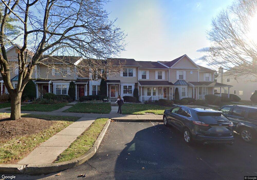 143 Leedom Way unit 32, Newtown, PA 18940 - photo 1