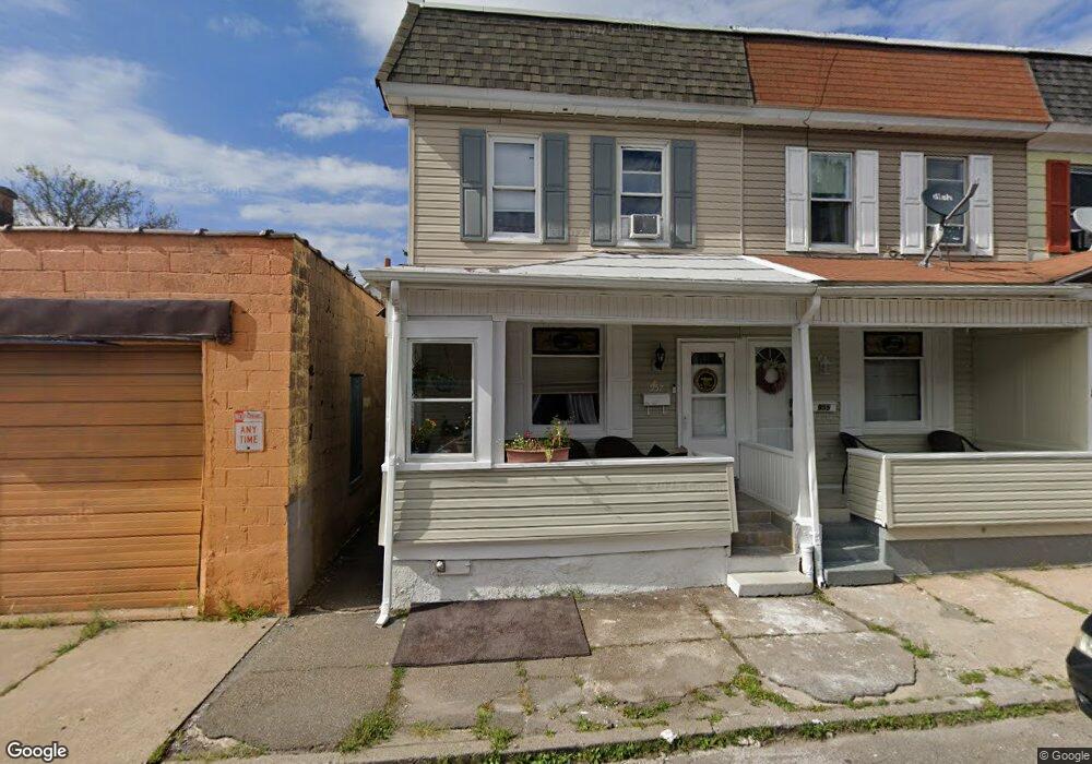 957 W 3rd St, Hazleton, PA 18201 - photo 1