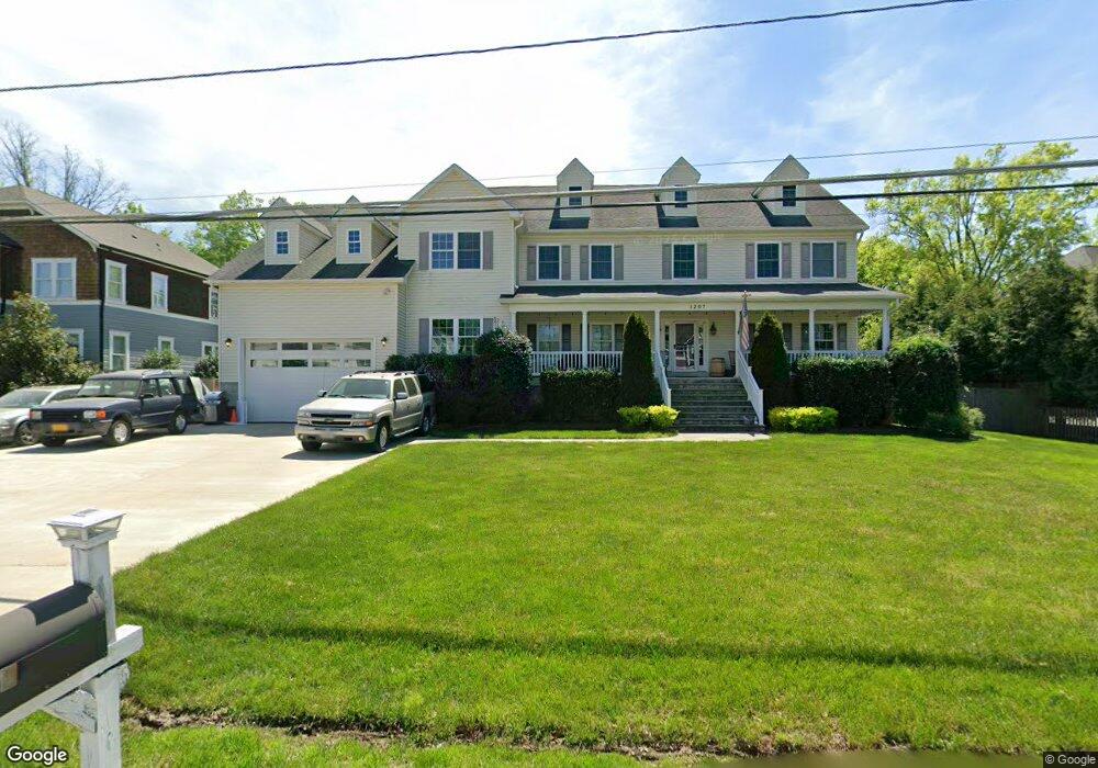 1207 Alden Rd, Alexandria, VA 22308 - photo 1