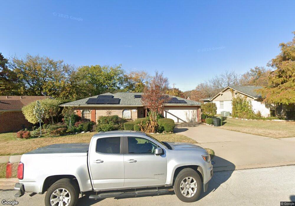 2217 Mountainview Dr, Hurst, TX 76054 - photo 1