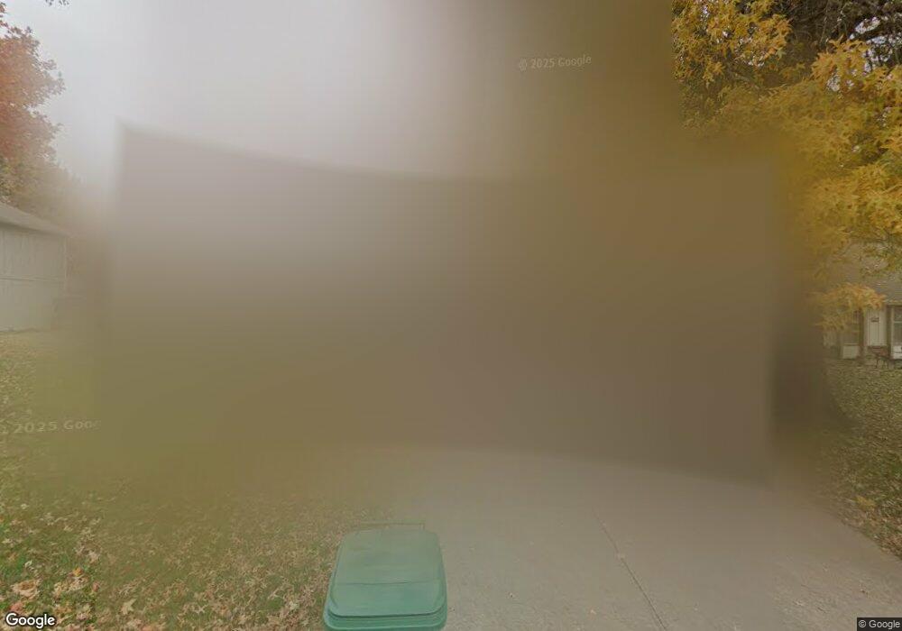 5511 Earnshaw St, Shawnee, KS 66216 - photo 1