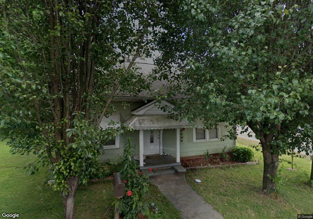 17 Ballenger St, Walhalla, SC 29691 - photo 1