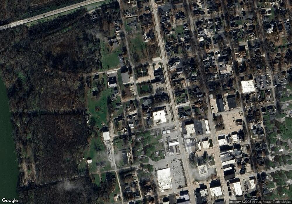 522 2nd St, Covington, IN 47932 - photo 1