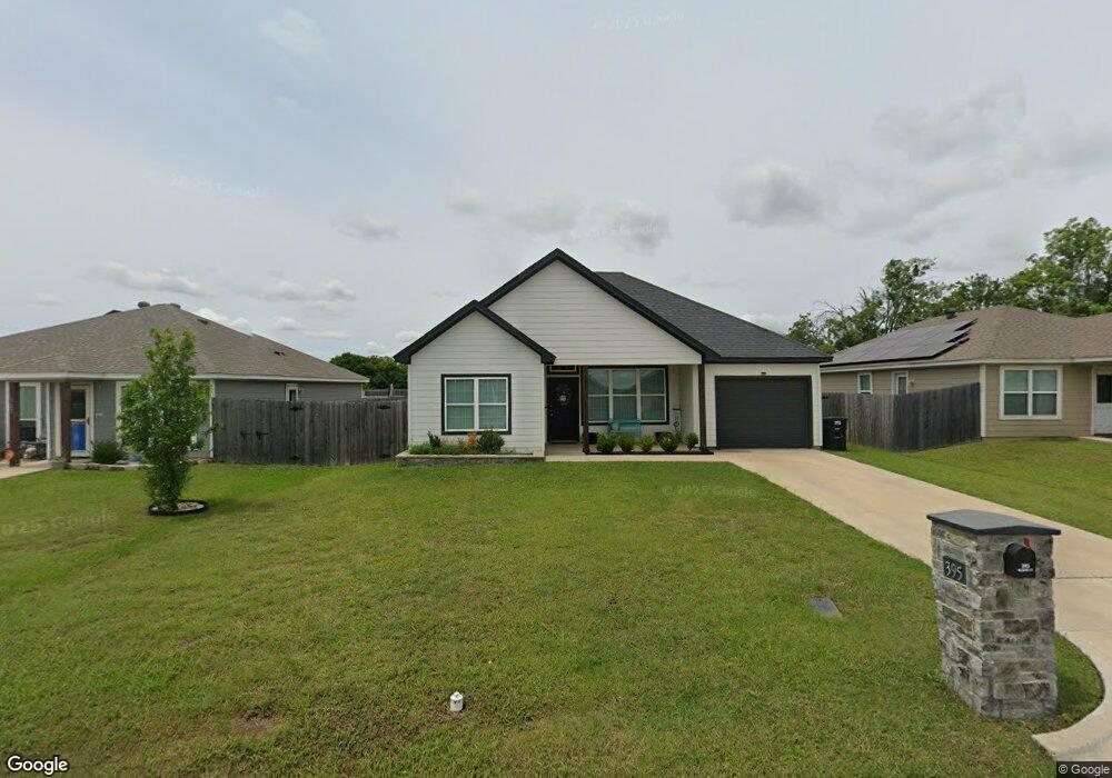 395 Blakney St, Cleburne, TX 76031 - photo 1