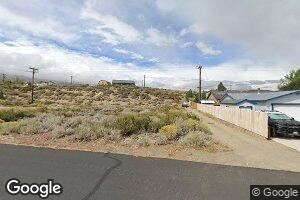 18 Twin Lakes Dr, Lee Vining, CA 93541