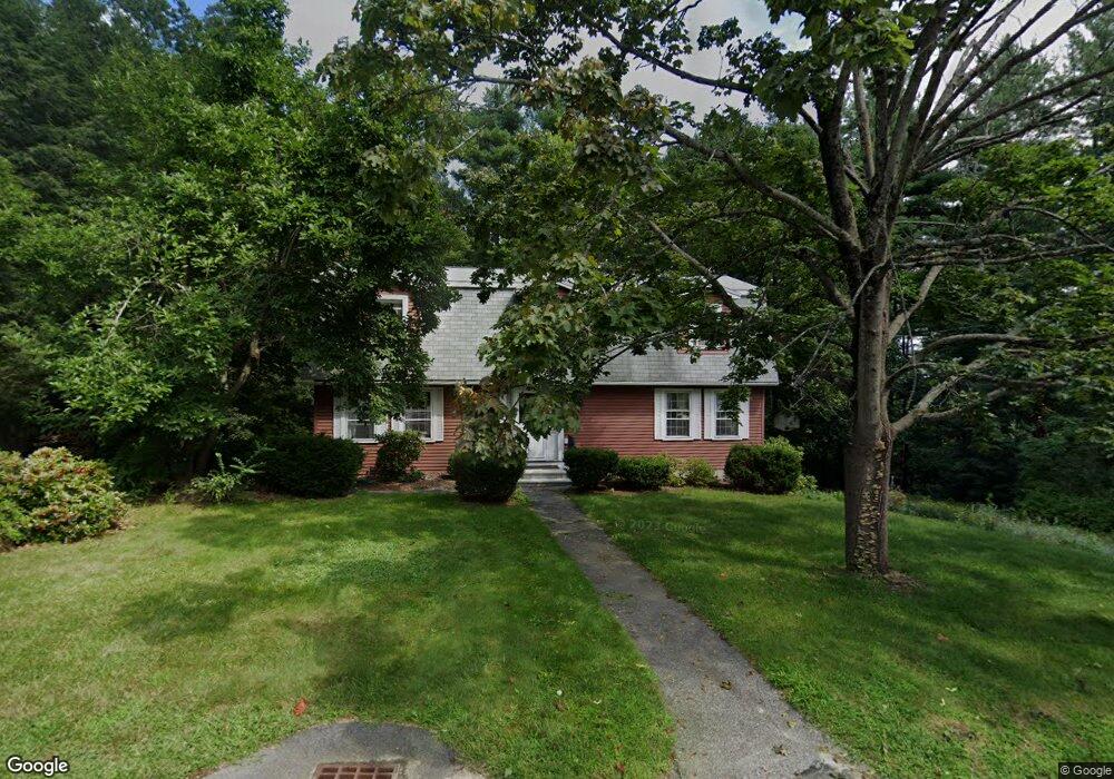 20 Chaucer Rd, Nashua, NH 03062 - photo 1