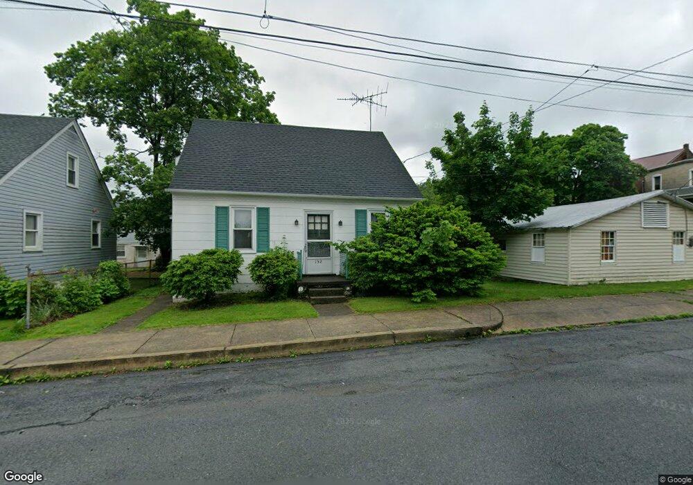 152 E Spring St, Bechtelsville, PA 19505 - photo 1