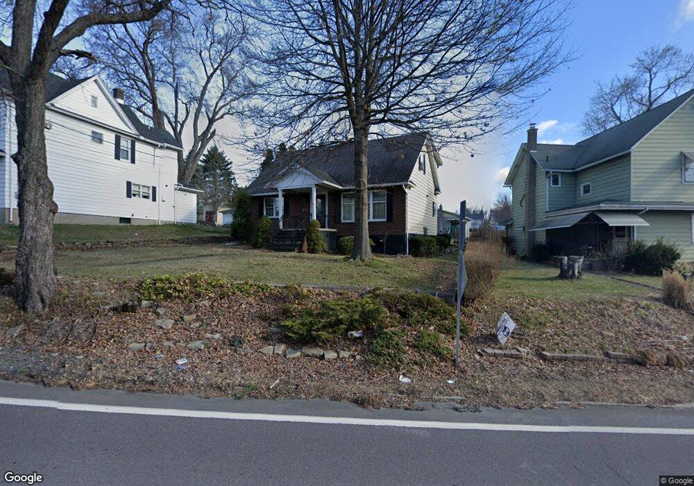 929 E Drinker St, Dunmore, PA 18512 - photo 1