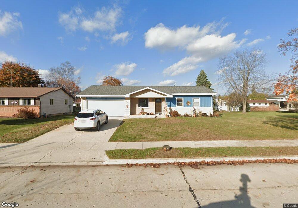 2910 38th St, Two Rivers, WI 54241 - photo 1