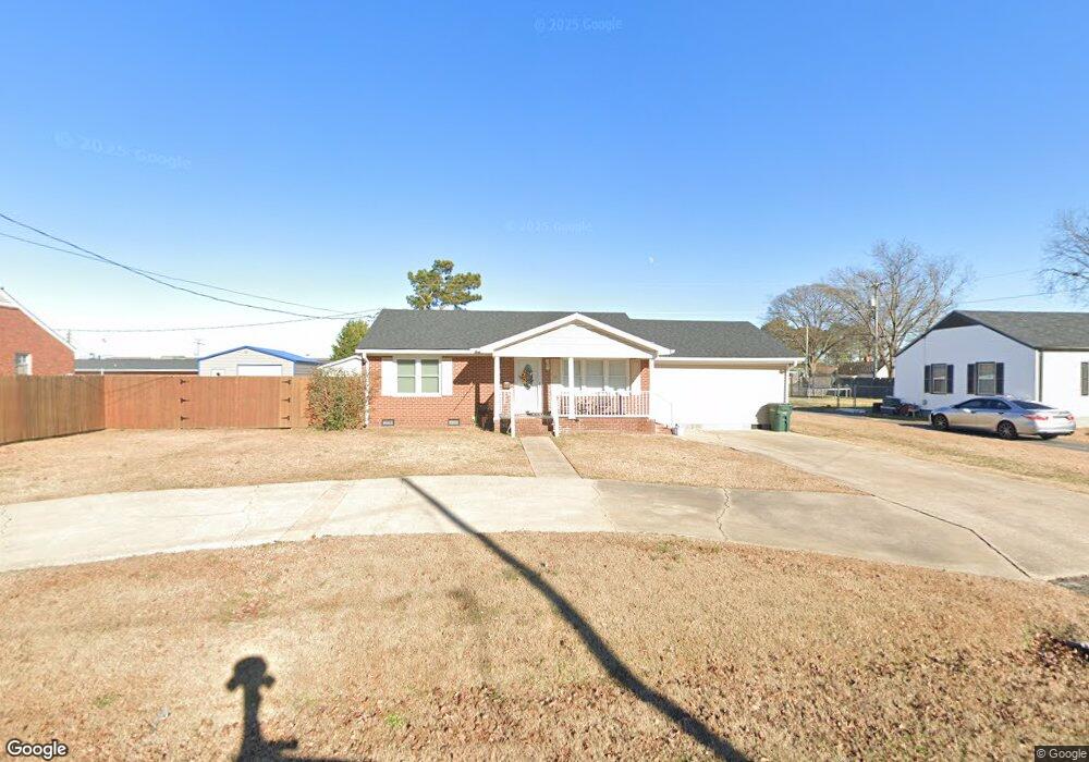 816 E 11th St, Roanoke Rapids, NC 27870 - photo 1