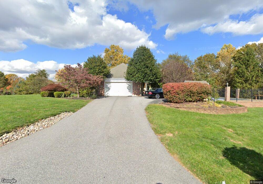 1302 Brockton Dr, Sykesville, MD 21784 - photo 1