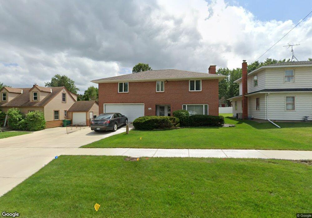 408 Giles Place, Albert Lea, MN 56007 - photo 1