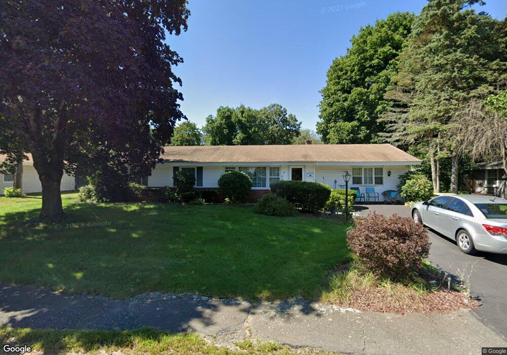 31 Ruthellen Rd, Bellingham, MA 02019 - photo 1