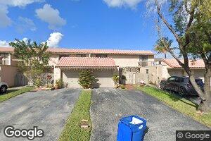 700 NE 207th St Unit 700, Miami, FL 33179