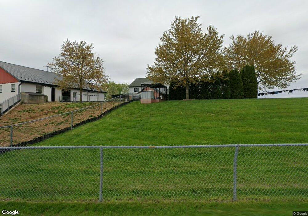 205 N Linden Grove Rd, New Holland, PA 17557 - photo 1