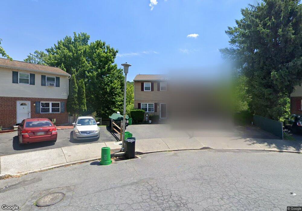 40 Armour Ct, Allentown, PA 18103 - photo 1