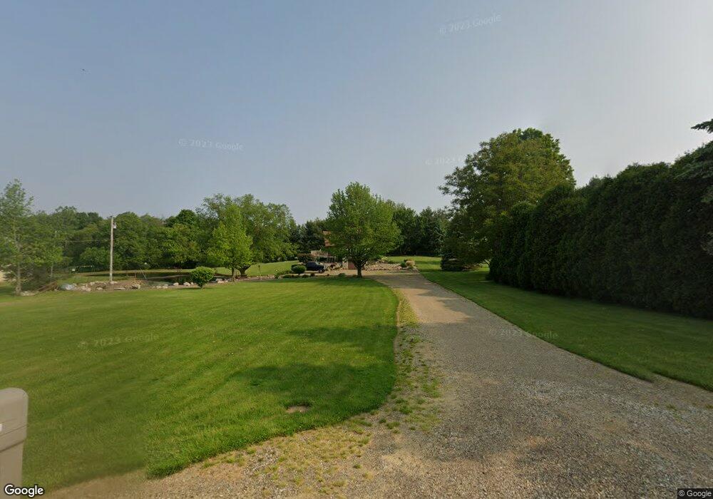 945 Taylor Rd, Mansfield, OH 44903 - photo 1