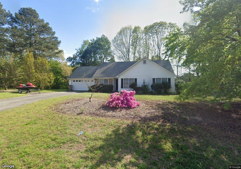 4808 Hunt Club Dr, Flowery Branch, GA 30542 - photo 1