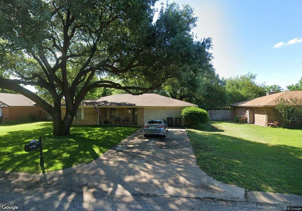 1027 Princeton Place, Cleburne, TX 76033 - photo 1