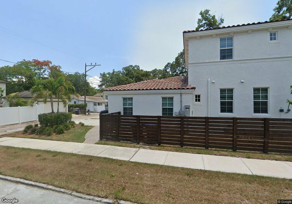 1064 11th Ave N unit B, Saint Petersburg, FL 33705 - photo 1