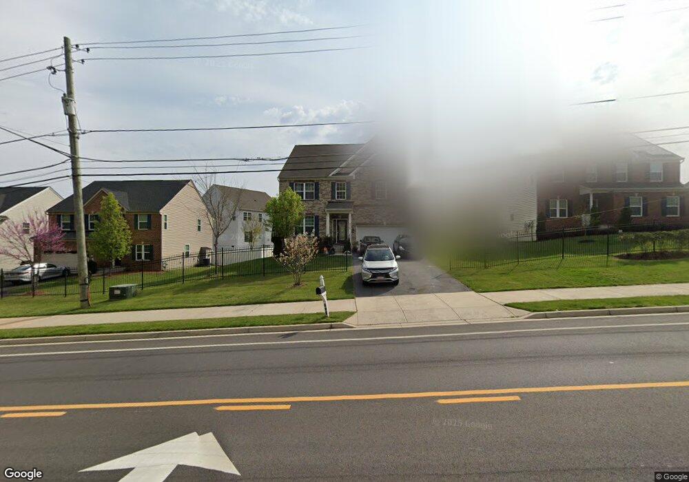 710 Rollins Ave, Capitol Heights, MD 20743 - photo 1