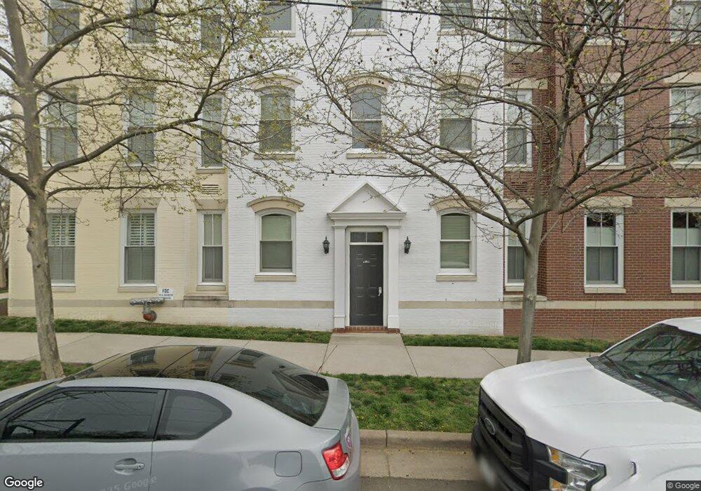 910 Powhatan St unit 305S, Alexandria, VA 22314 - photo 1