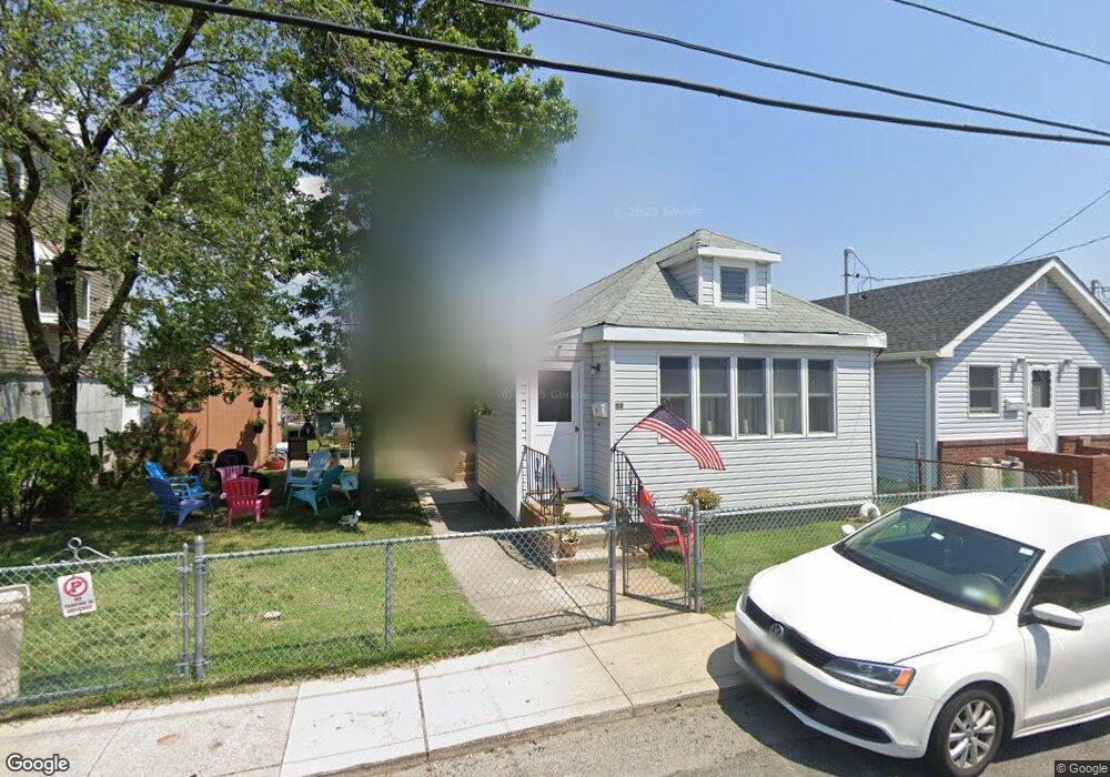 11 W 15th Rd, Broad Channel, NY 11693 - photo 1