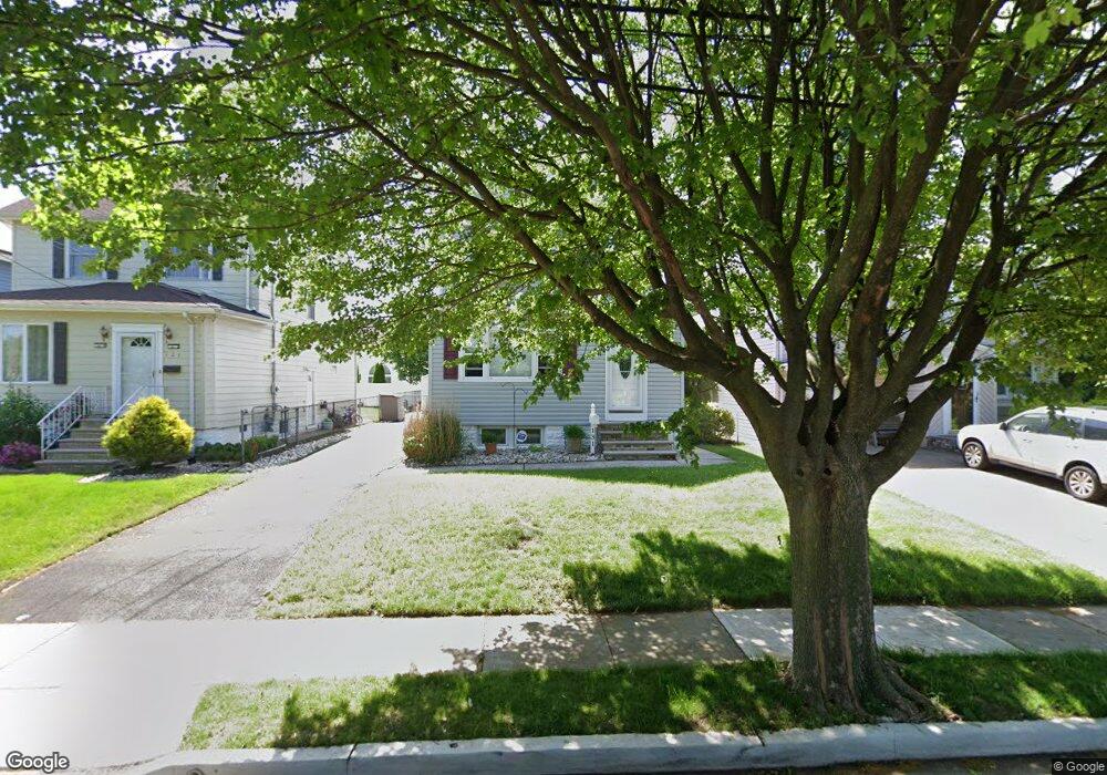 131 Edgewood Rd, Linden, NJ 07036 - photo 1