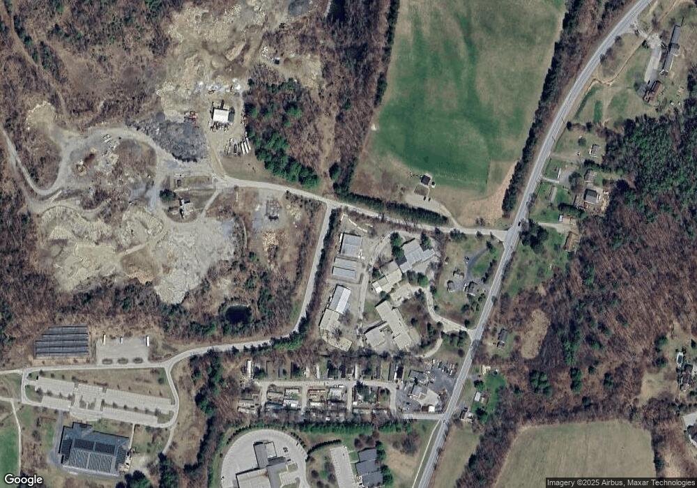 75 Roberts St, Manchester Center, VT 05255 - photo 1