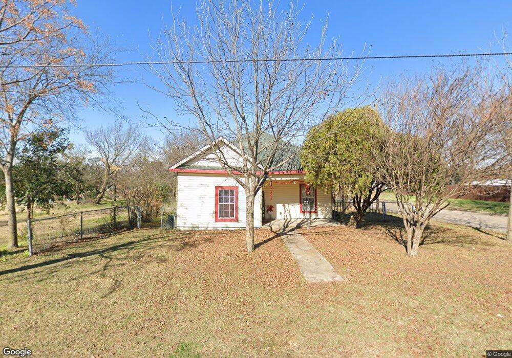 410 Loggins St, Ennis, TX 75119 - photo 1