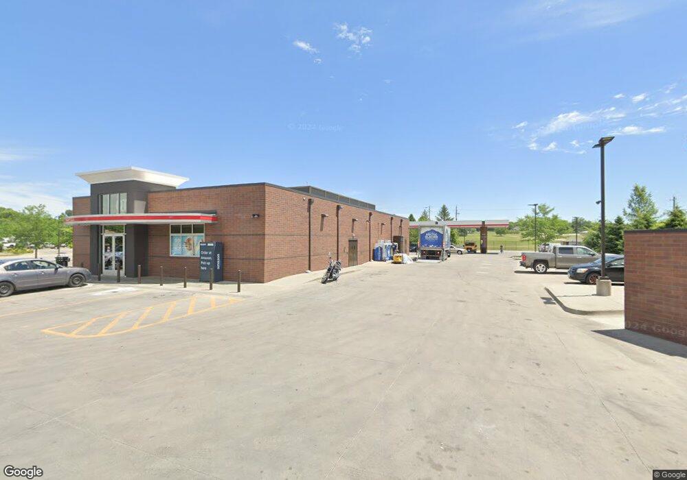 2936 Walker St, Des Moines, IA 50317 - photo 1