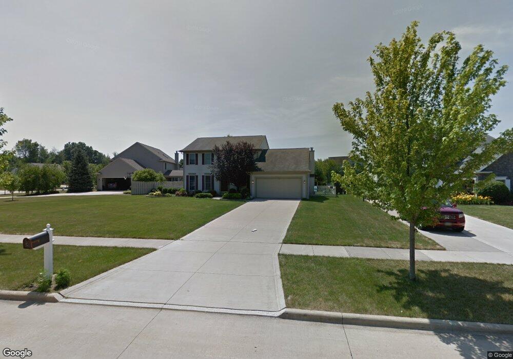 8493 Forest View Dr, Olmsted Falls, OH 44138 - photo 1