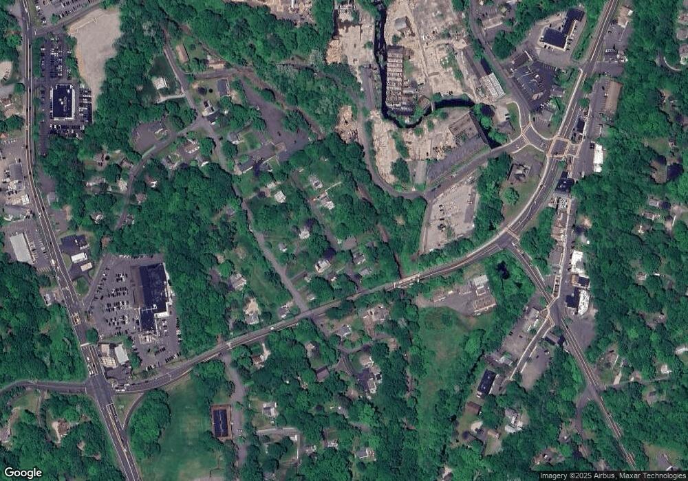 10 Smith St, Redding, CT 06896 - photo 1