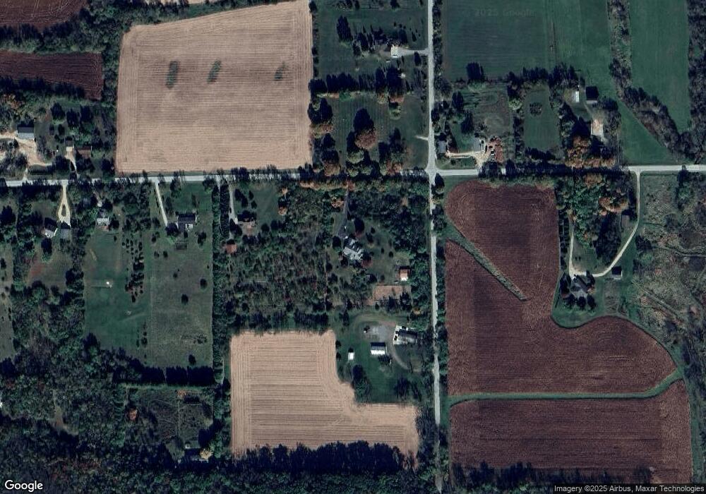 W925 Yarwood Rd, Brooklyn, WI 53521 - photo 1