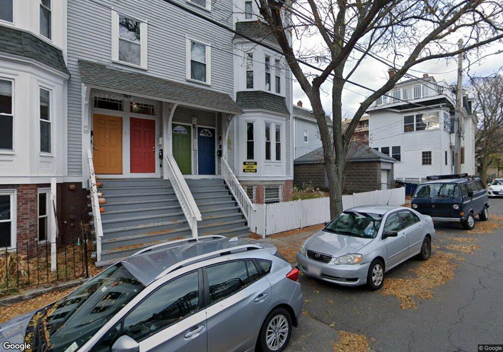 52 1/2 Florence St unit 1, Somerville, MA 02145 - photo 1