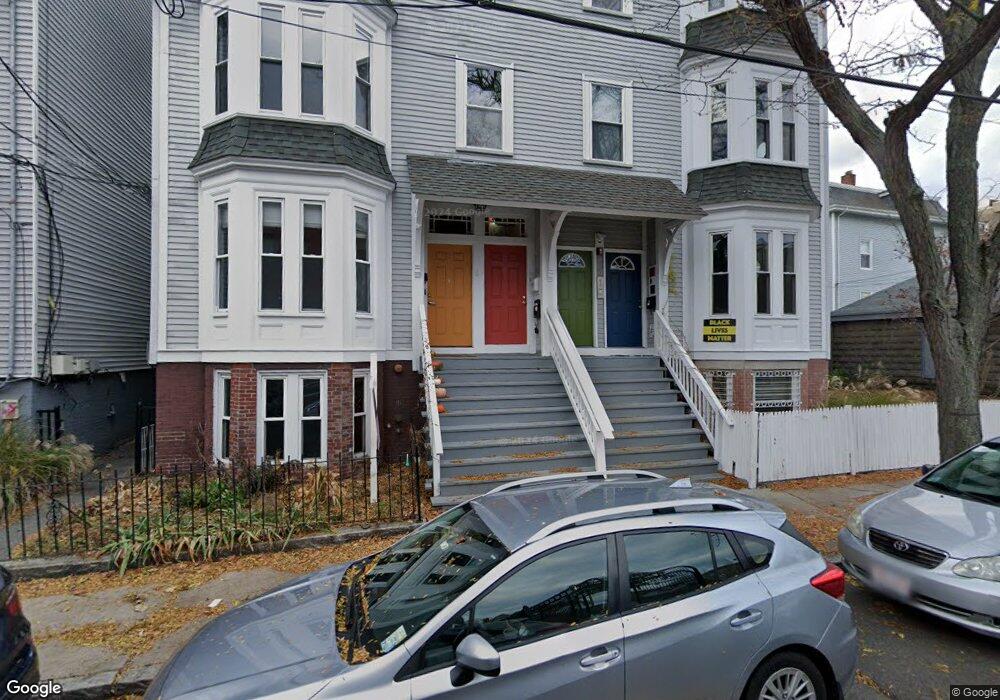 50 1/2 Florence St unit 2, Somerville, MA 02145 - photo 1