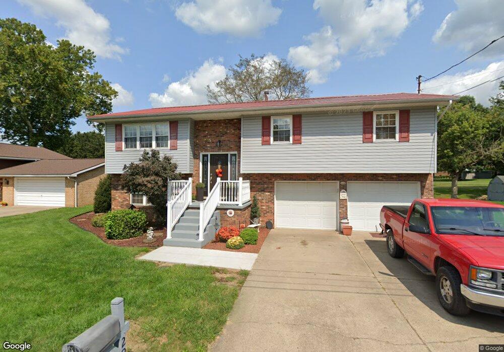 297 Greenwood Dr, Williamstown, WV 26187 - photo 1