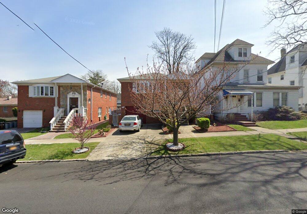 3217 154th St, Flushing, NY 11354 - photo 1