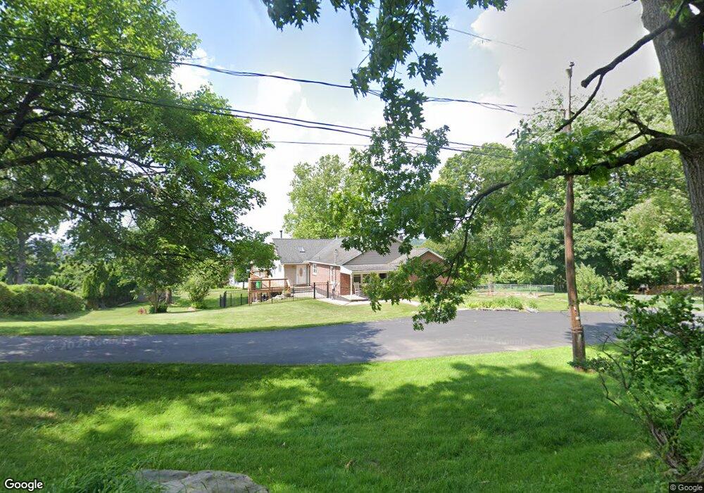 143 E Mountain Rd, Allentown, PA 18103 - photo 1