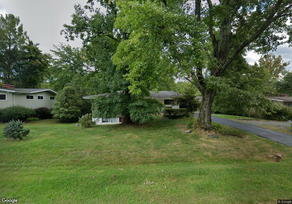11707 Karen Dr, Potomac, MD 20854 - photo 1
