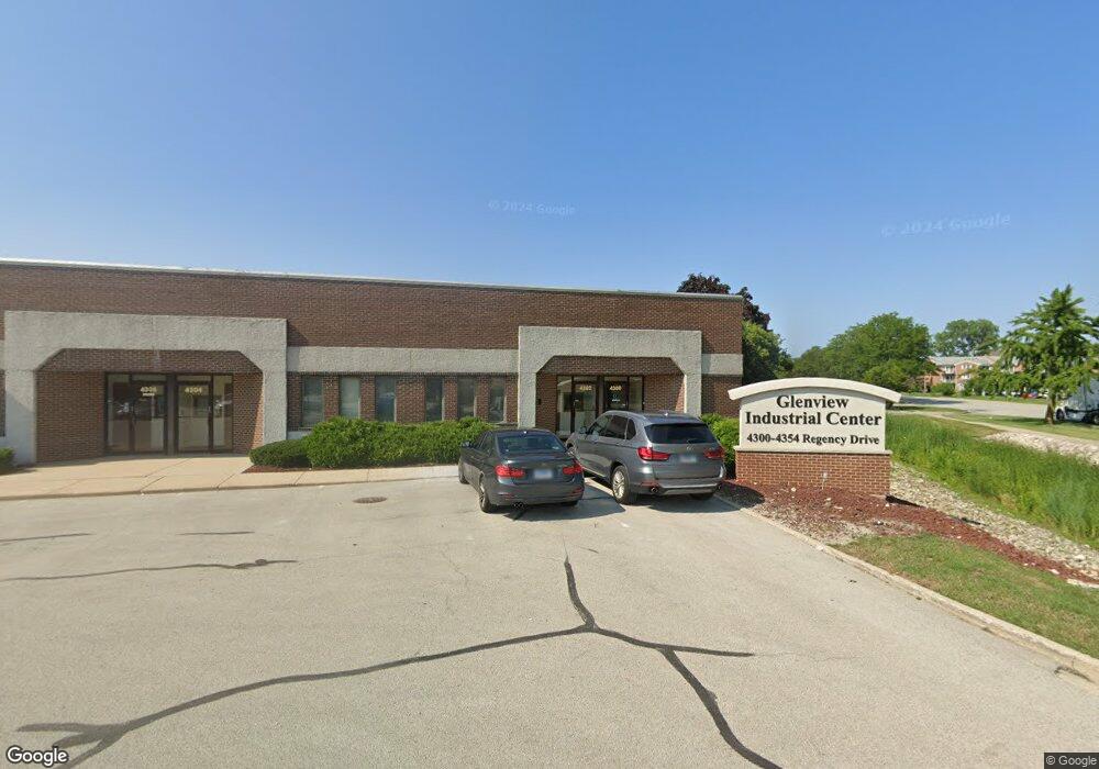 4300 Regency Dr, Glenview, IL 60025 - photo 1