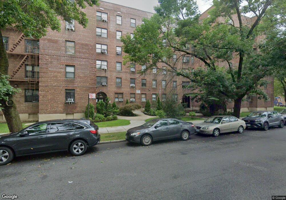2914 139th St unit 29-14, Flushing, NY 11354 - photo 1
