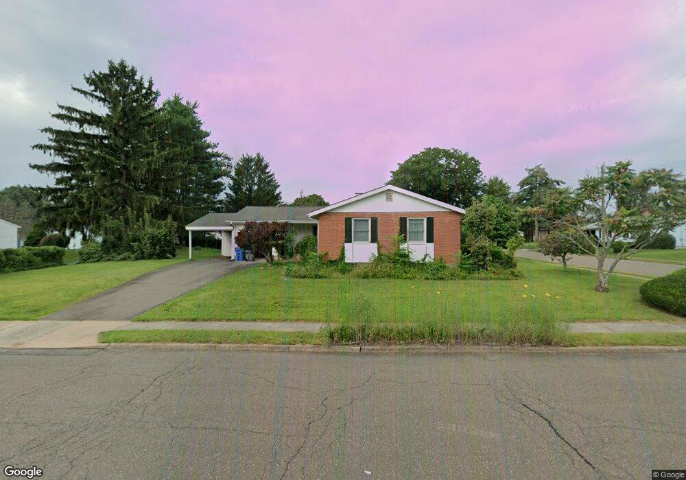 117 Tracy Dr, Manchester, CT 06042 - photo 1