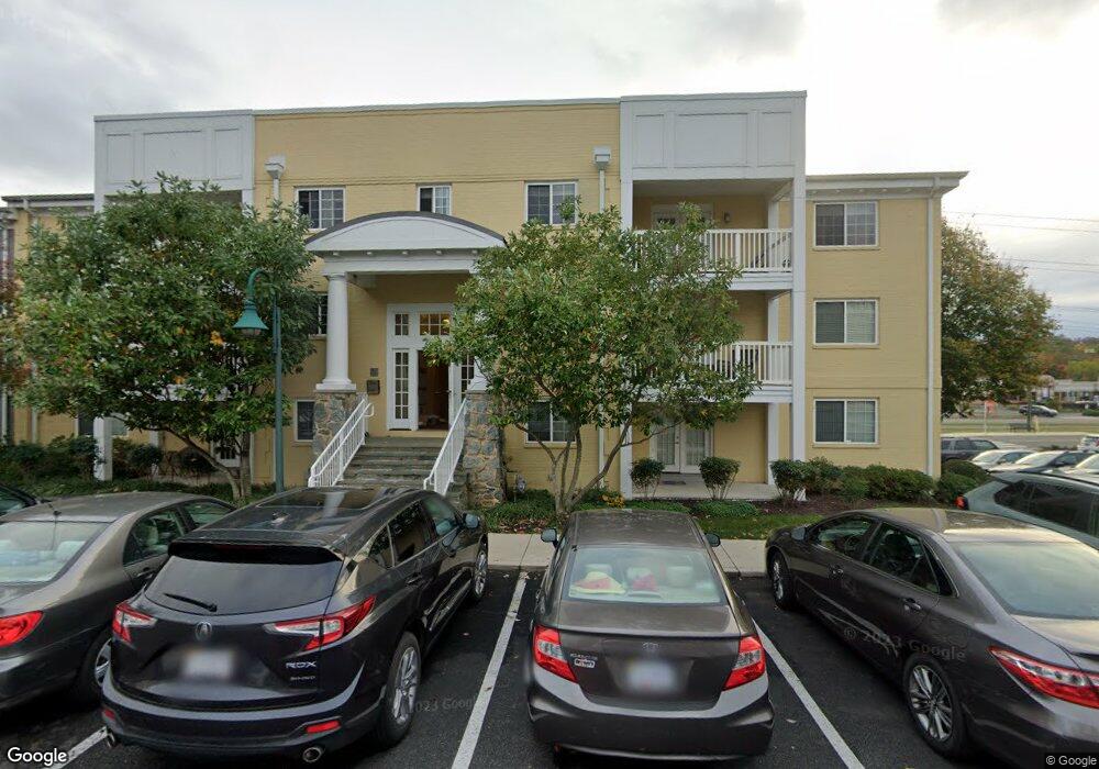 4091 S Four Mile Run Dr unit 204, Arlington, VA 22204 - photo 1