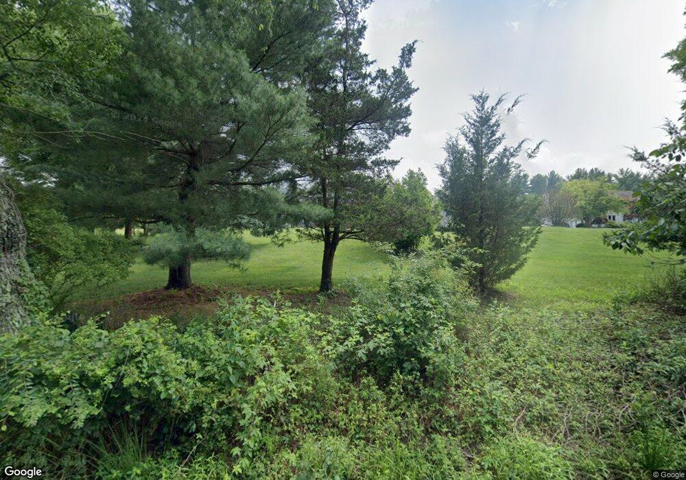 121 Butler Rd, Franklin Park, NJ 08823 - photo 1