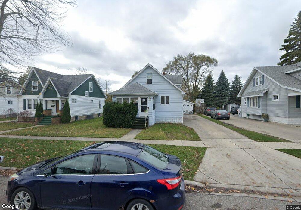 1317 17th St, Port Huron, MI 48060 - photo 1