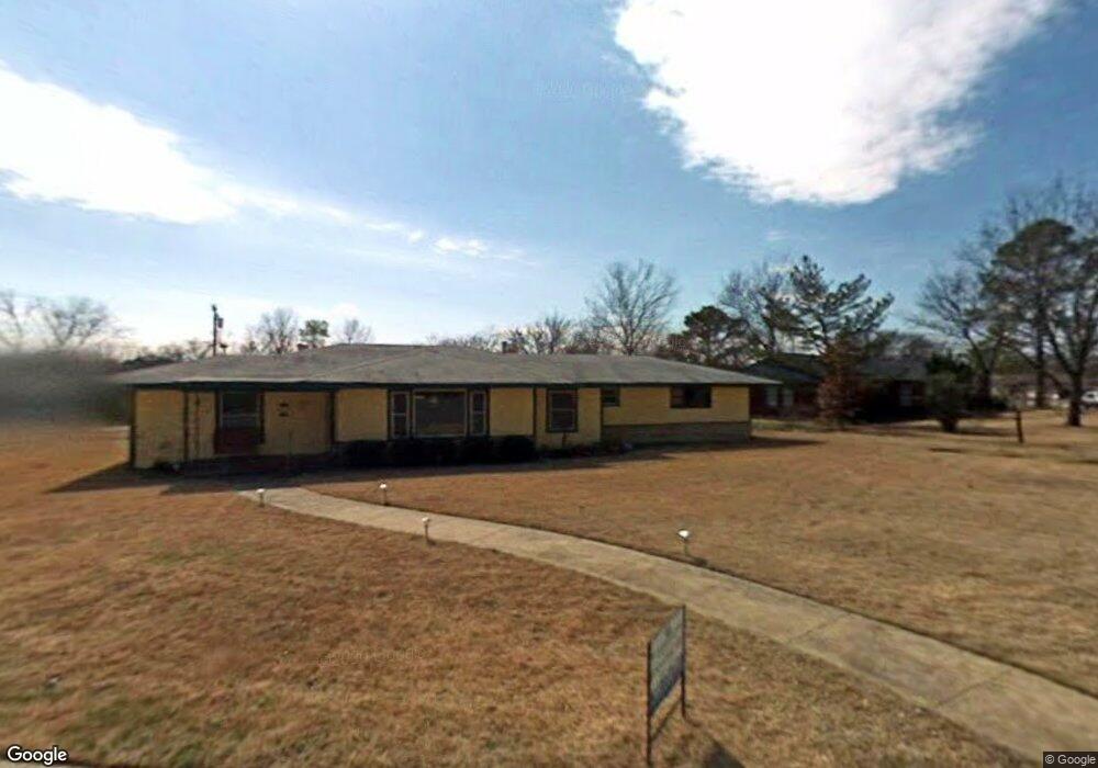 901 Featherston St, Cleburne, TX 76033 - photo 1