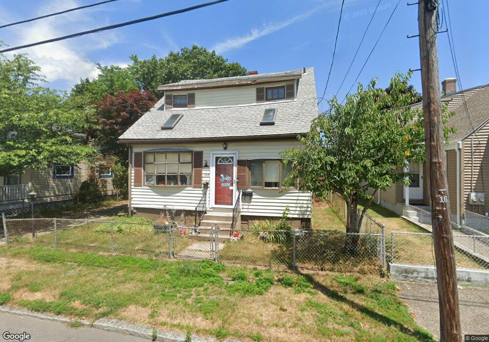 138 Chaplin St, Pawtucket, RI 02861 - photo 1